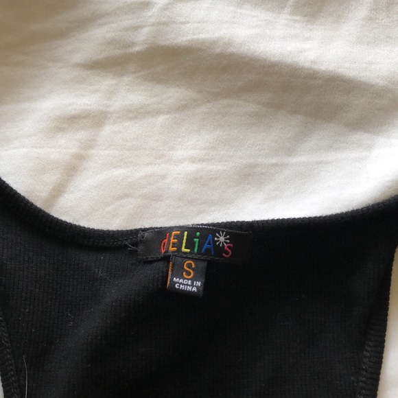 Delia’s tank - Picture 3 of 4